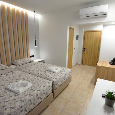 יאליסוס Heleni Beach Hotel מראה חיצוני תמונה