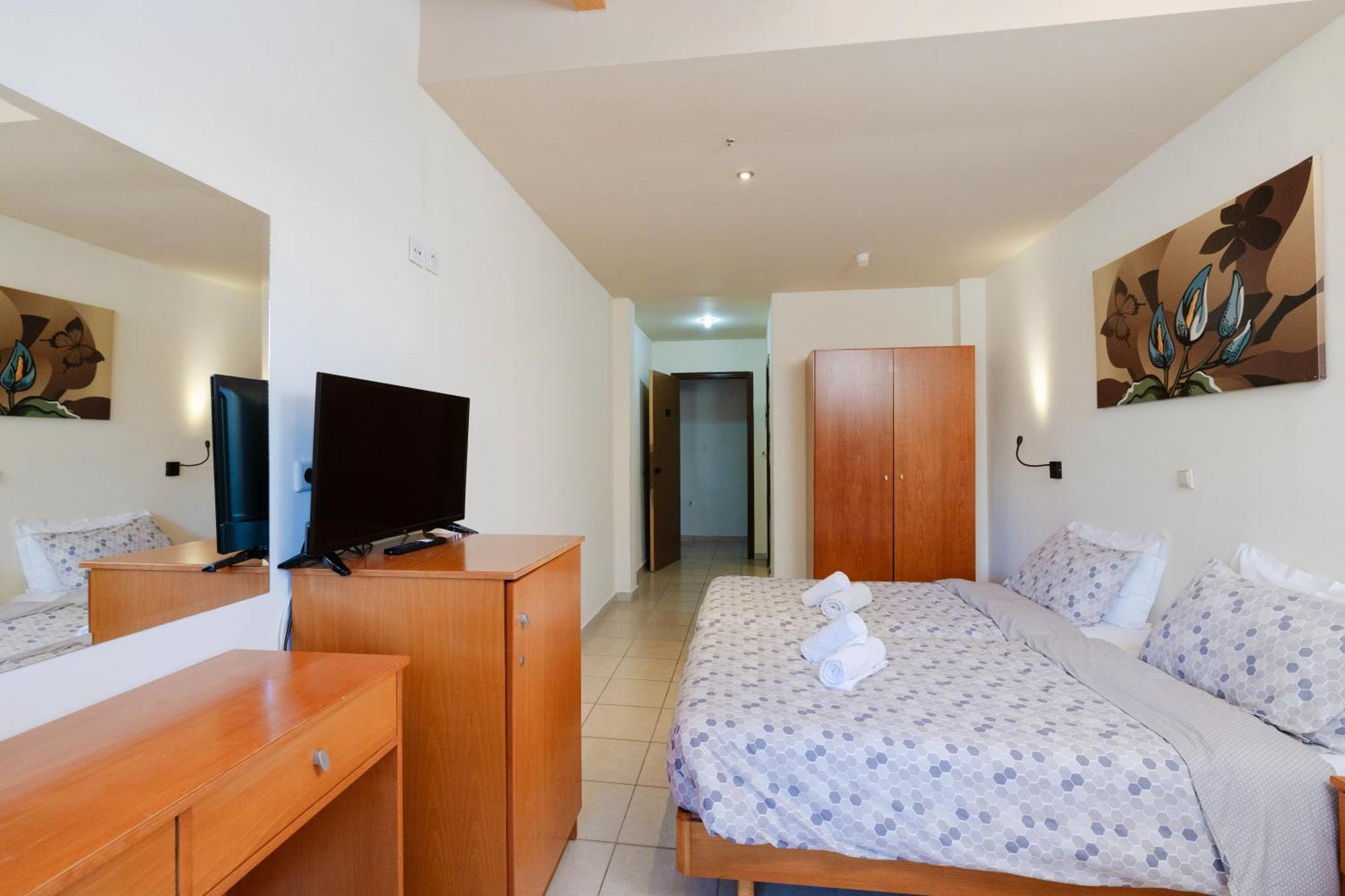 יאליסוס Heleni Beach Hotel מראה חיצוני תמונה
